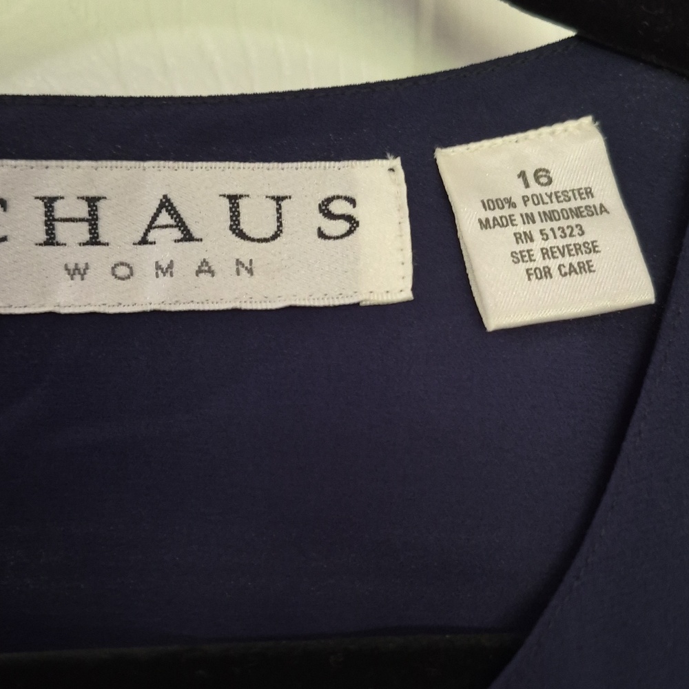 Chaus Dark Navy Pleated Front Button Blouse Size 16 - Picture 6 of 10